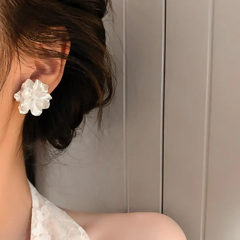 Korean Modern Flower Earrings